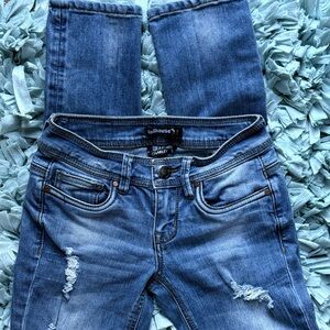 Dollhouse Charley distressed Jeans Size 1